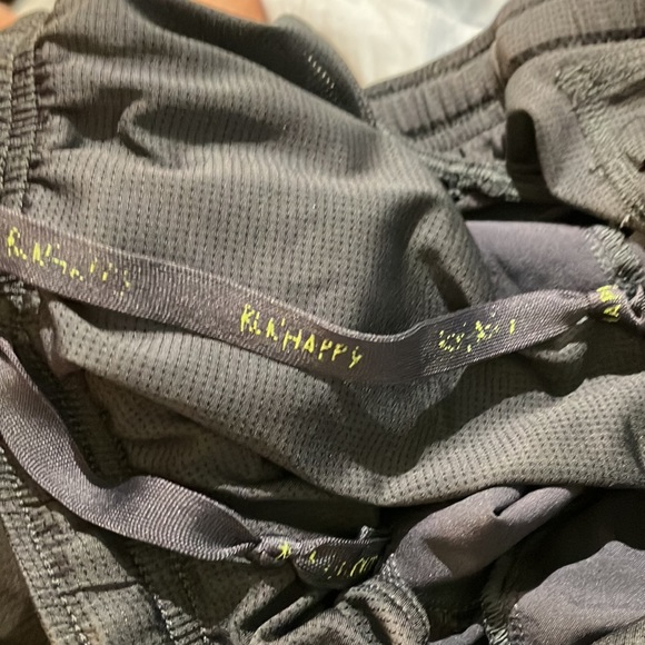 Brooks - Short Running shorts with Net - Picture 5 of 5